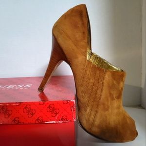 Guess Women's Novae Shoes Suede Brown size 9